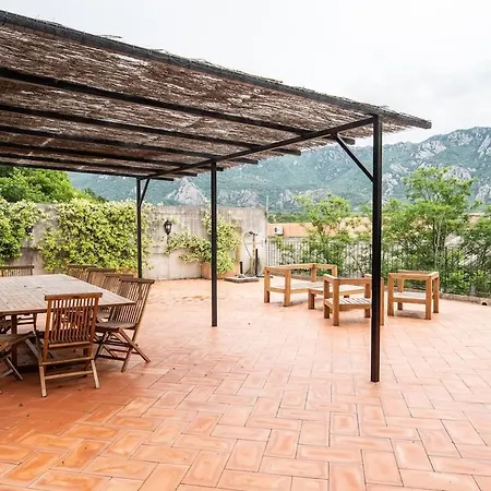 Le Chai Du Castellu Di Baricci, Belle Pour 15 Personnes Au Coeur D'un Vignoble Avec Piscine *