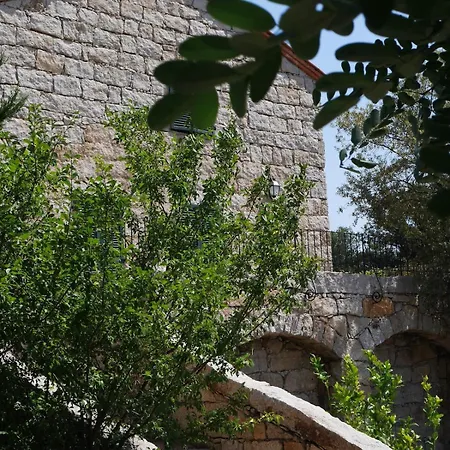 Vila Le Chai, Belle Pour 13 Personnes Au Coeur D'un Vignoble Avec Piscine
