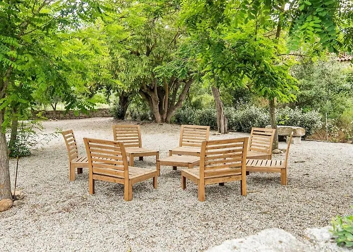 Le Chai, Belle Pour 13 Personnes Au Coeur D'un Vignoble Avec Piscine * Sartène